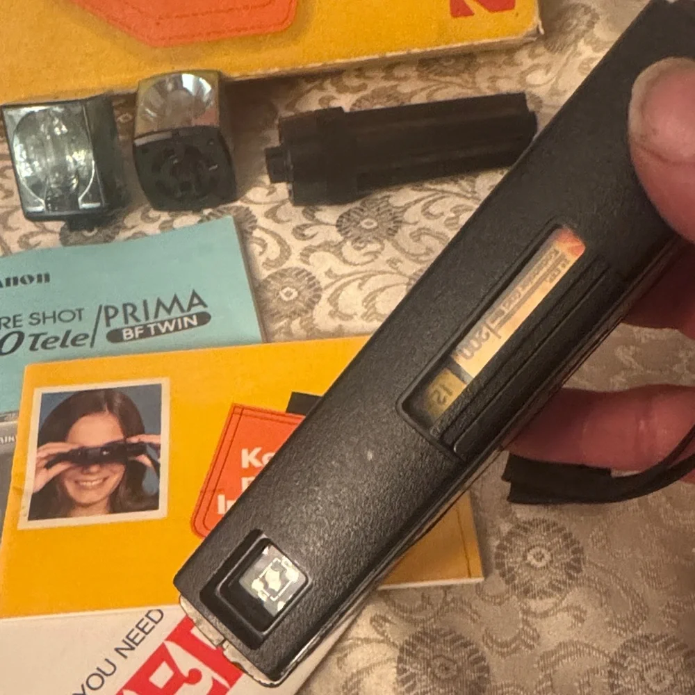 Kodak Instamatic 20 Camera with Black and Silver Finish